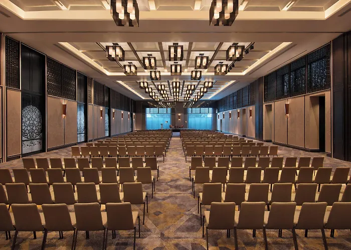 Hotel Marriott The Surawongse 5*